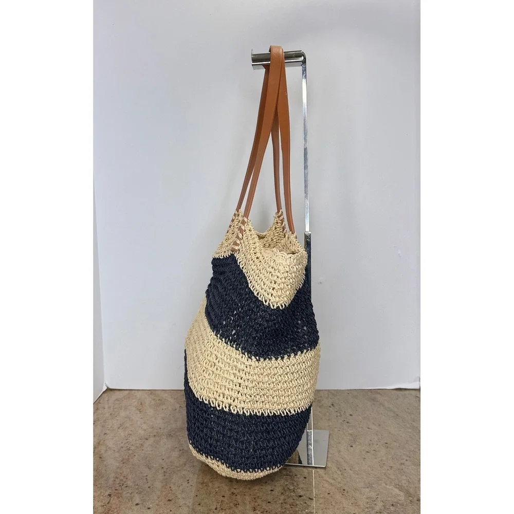 Forever 21 Straw Tote Bag Womens Navy Cream Striped‎ Woven Beach Summer Coastal